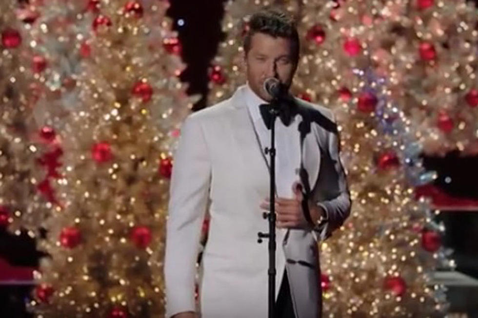 Brett Eldredge Brings Holiday Cheer With ‘Let It Snow!’ [Watch]