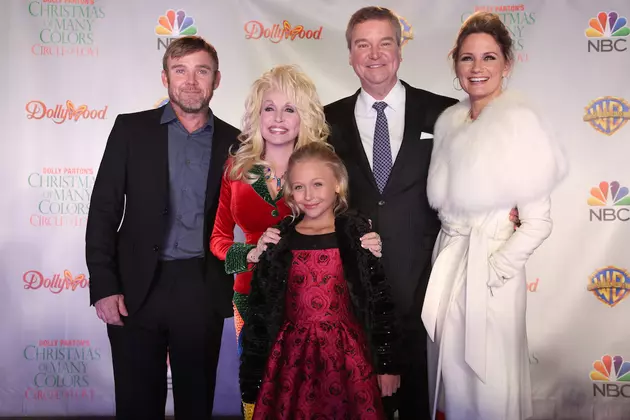 Dolly Parton&#8217;s &#8216;Christmas of Many Colors: Circle of Love&#8217; Comes to DVD