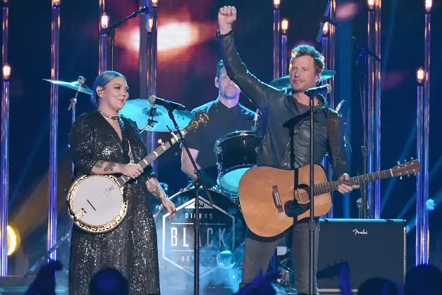 Dierks Bentley, Elle King Win Musical Event of the Year at 2016 CMA Awards