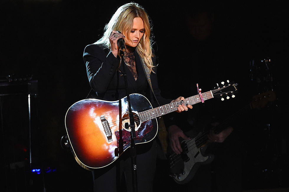 Miranda Lambert Crafts Stunning ‘Vice’ Performance at 2016 CMAs