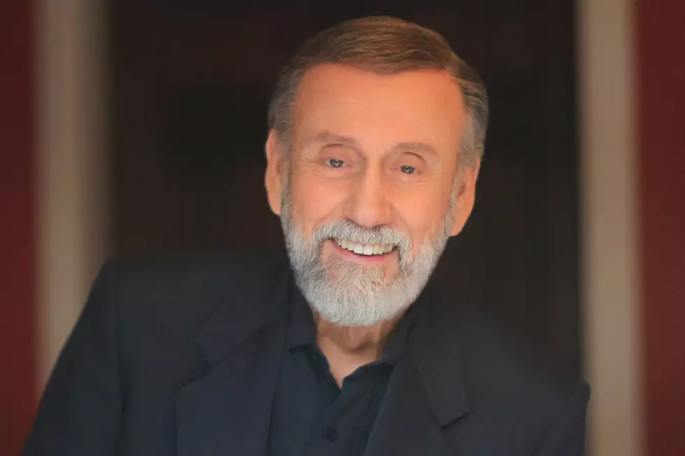 Ray Stevens Celebrates ‘Mary and Joseph and the Baby and Me’ [Video Premiere]
