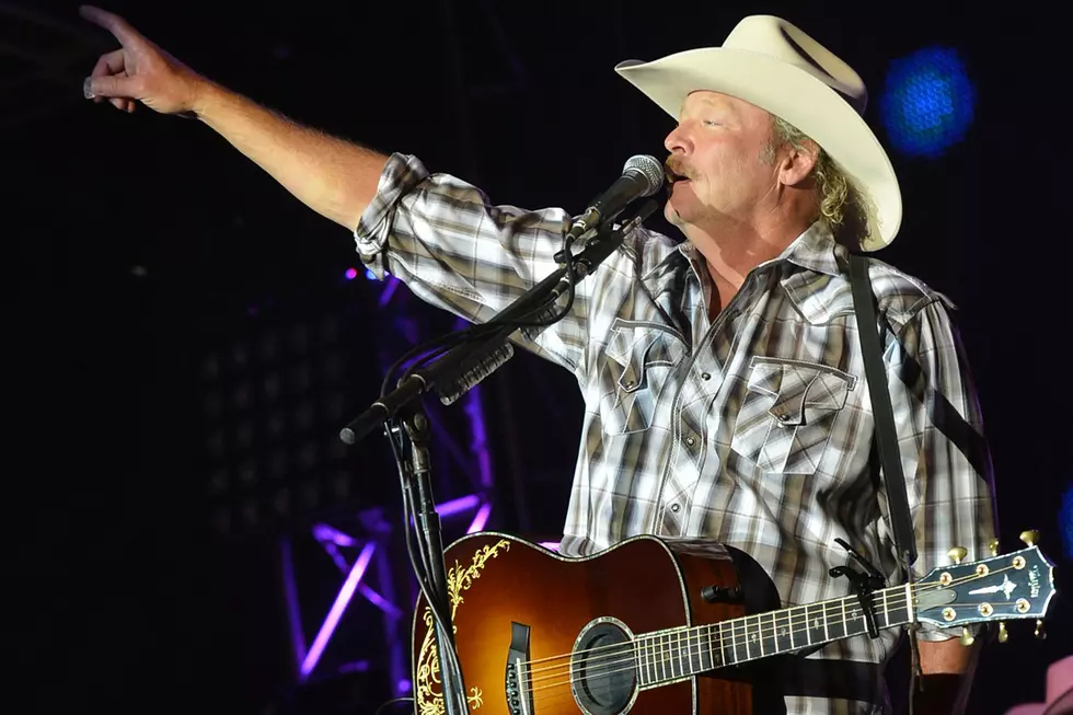 Take a Look Inside Alan Jackson&#8217;s Good Time Bar [Pictures]