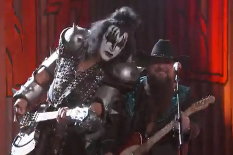 Sundance Head Rocks &#8216;The Voice&#8217; Finale With Kiss Collaboration [Watch]