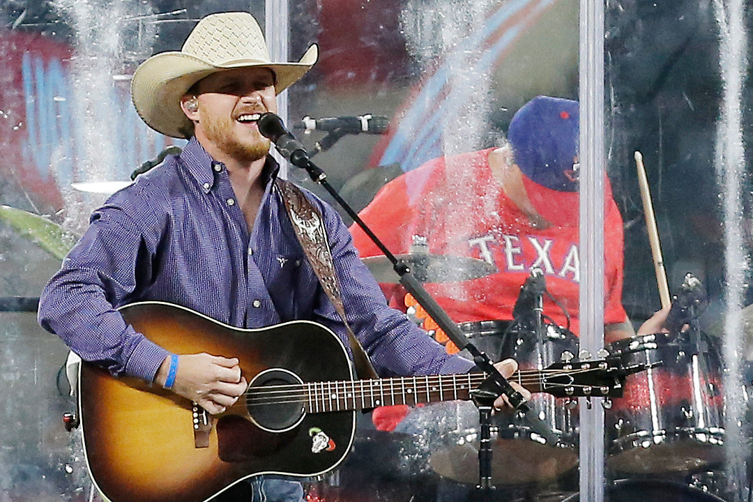 Cody Johnson Threatens to Fight Two Guys Fighting at His Show