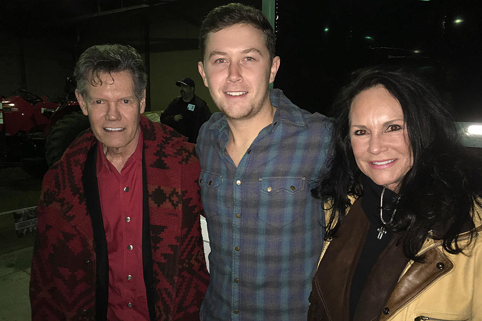 Randy Travis Surprises Scotty McCreery at First Gig of 2017
