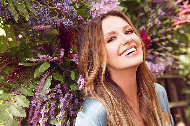Carly Pearce Signs Label  Deal With Big Machine