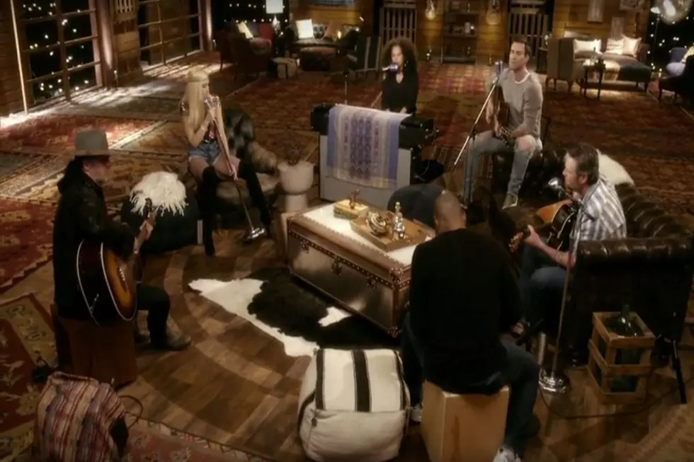 Blake Shelton Joins &#8216;The Voice&#8217; Coaches for Amazing Rendition of TLC&#8217;s &#8216;Waterfalls&#8217; [Watch]