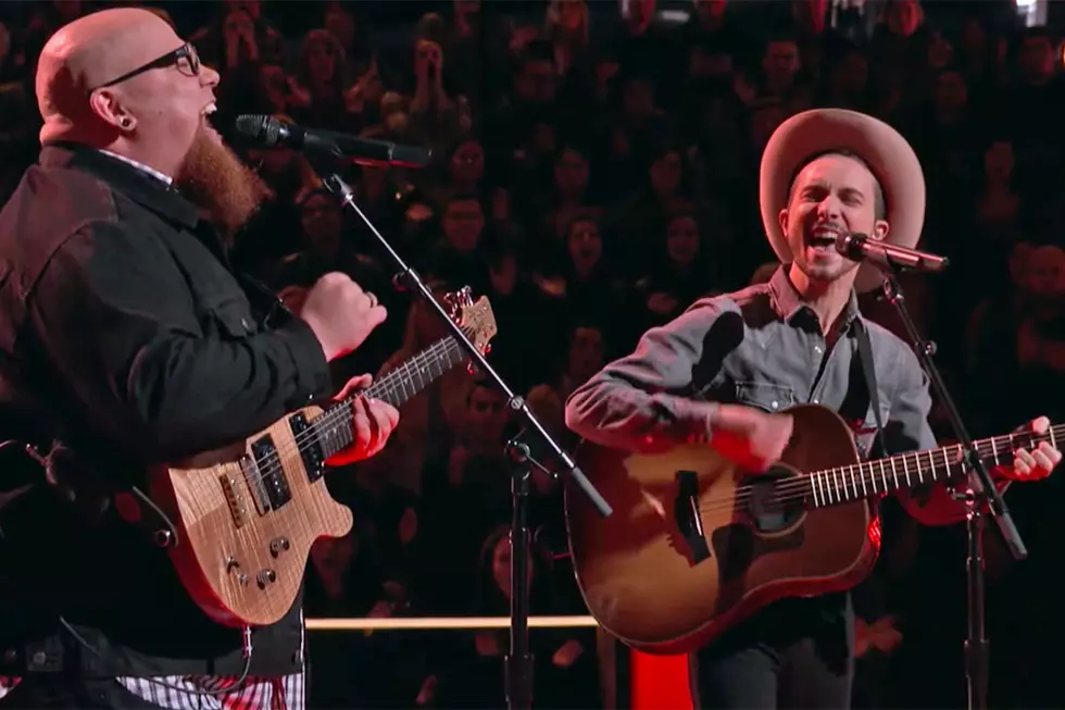 Garth Brooks&#8217; &#8216;Shameless&#8217; Takes Center Stage on &#8216;The Voice&#8217; Battle Rounds