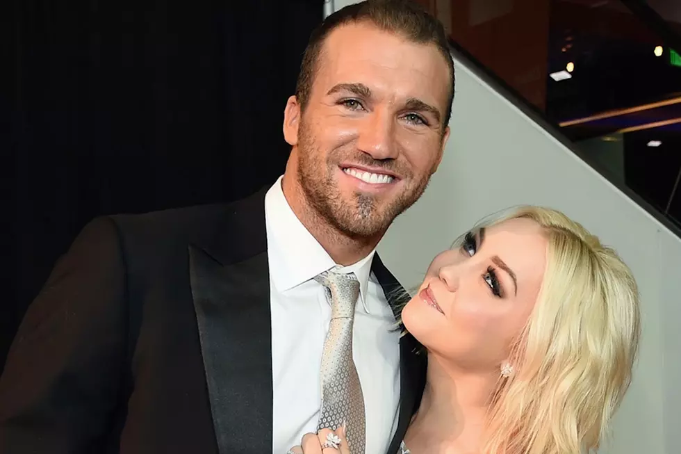 RaeLynn Reunites With Military Husband