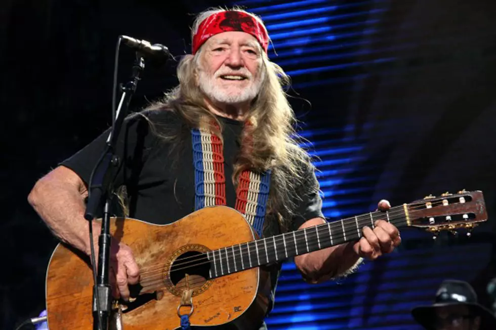 Sunday Morning Country Classic Spotlight to Feature Willie Nelson [VIDEOS]