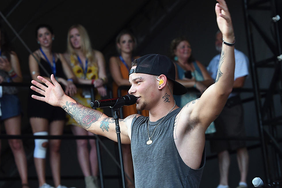 Kane Brown Performs in Great-Grandfather’s Jacket