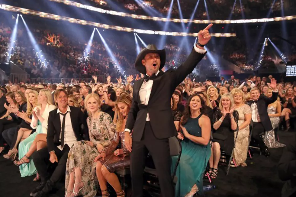 Behind-the-Scenes Moments You Didn't See From the 2017 ACM Awards [Pictures]