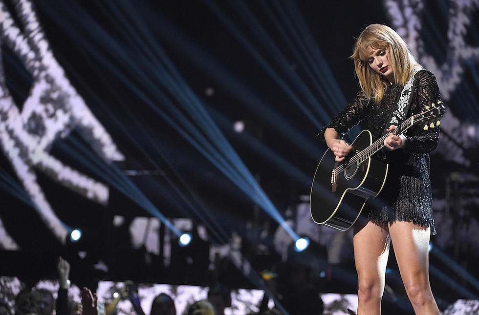 Where Is Taylor Swift? Some Say She’s Recording in Nashville