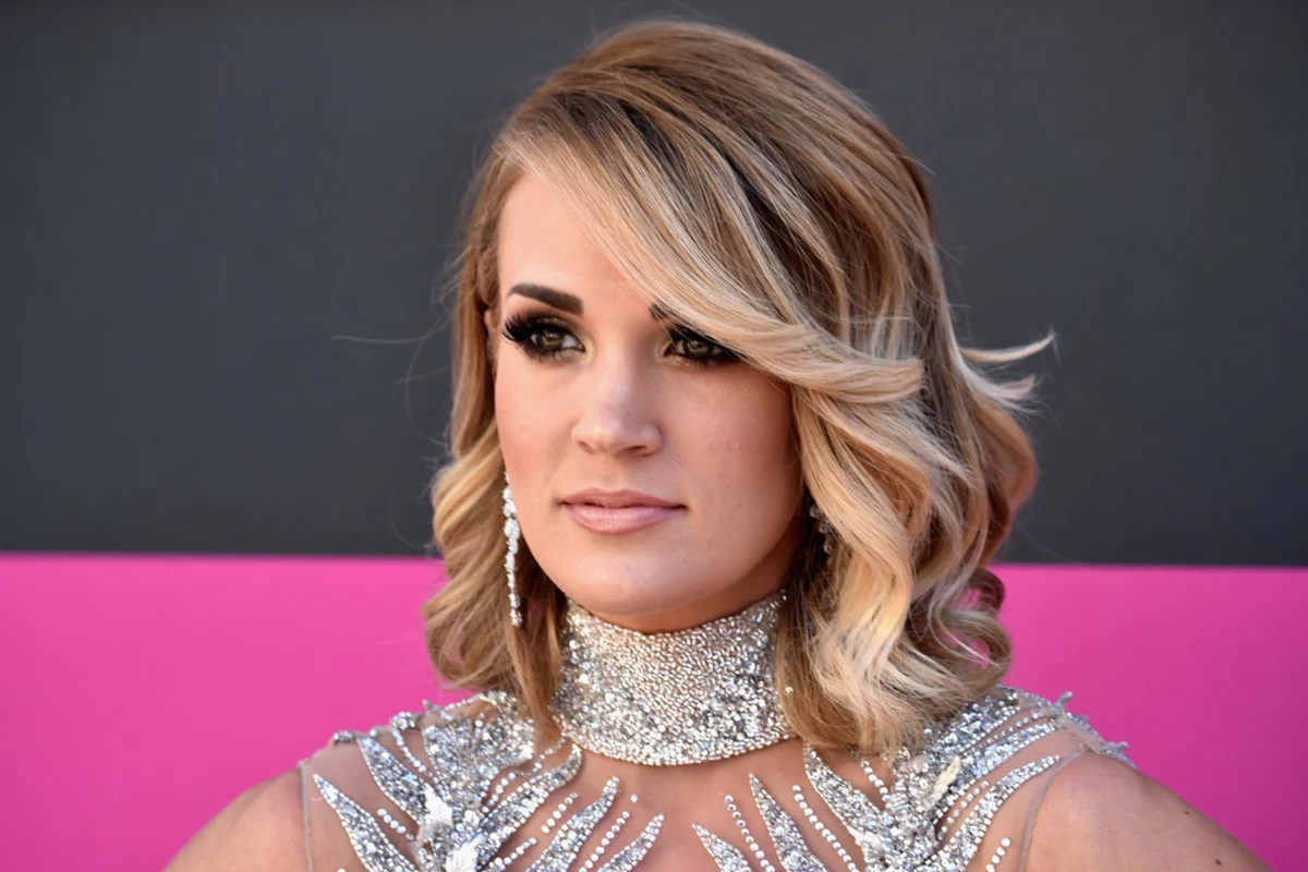 Carrie Underwood Is Still Giving to Girls' Sports Teams