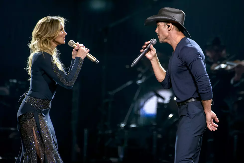 Love Burns Bright on Tim McGraw and Faith Hill&#8217;s Soul2Soul Tour [Pictures]