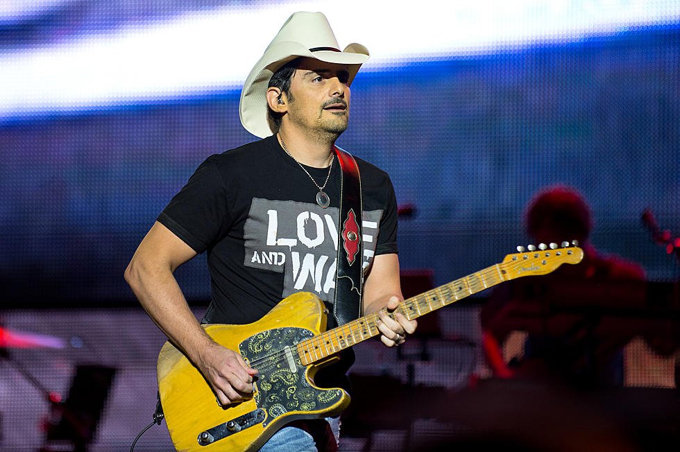 Ellen and Brad Paisley Get Fans Excited for the 2017 CMA Awards