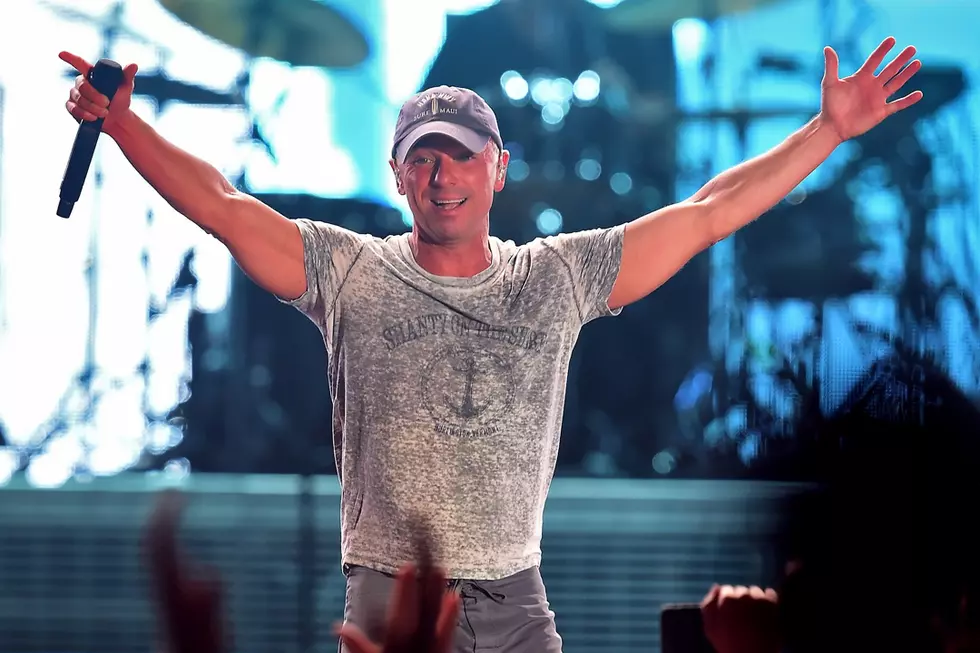 Kenny Chesney Dedicates Billboard Award for Top Country Tour