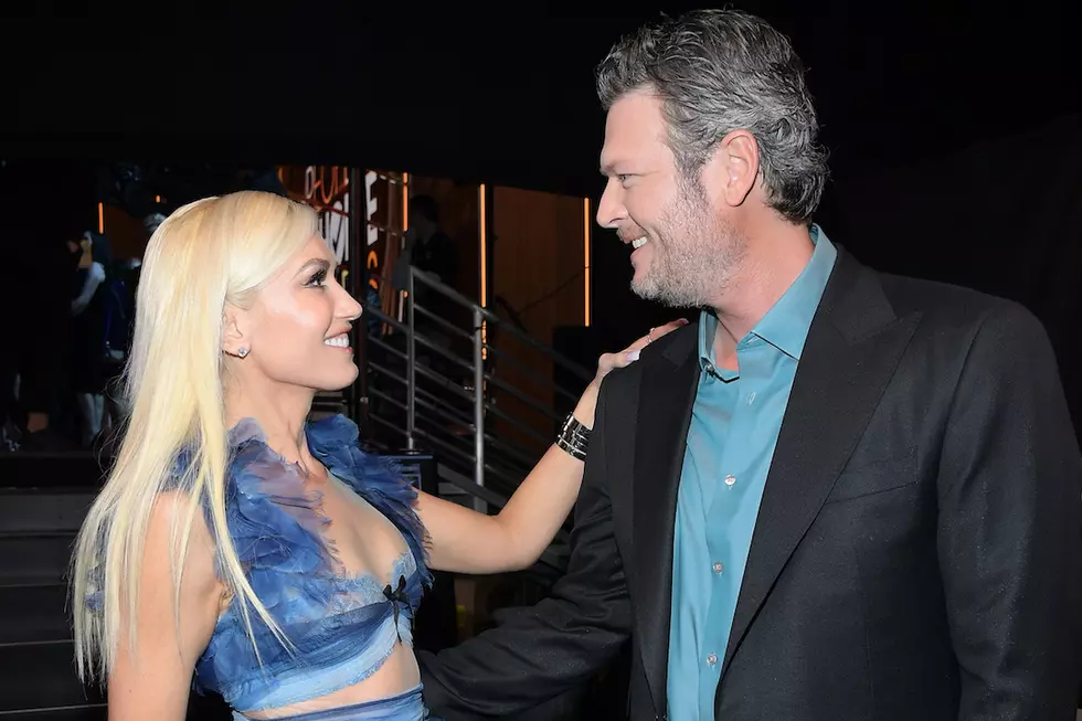 Gwen Stefani Consoles Blake Shelton After ‘The Voice’ Loss