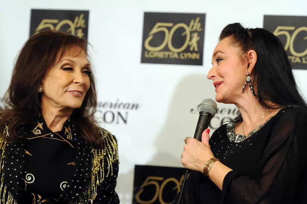 Crystal Gayle Asks for Continued Prayers for Loretta Lynn