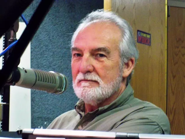 Country Radio Hall of Famer Moon Mullins Dies