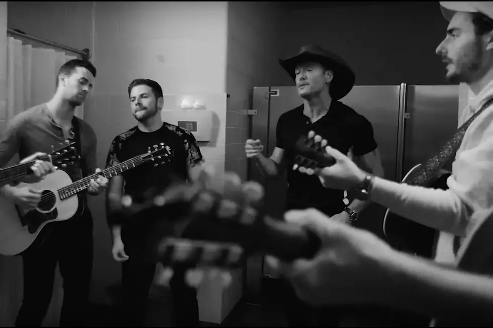 Tim McGraw Sings Smooth Leo Sayer Cover With the Shadowboxers [Watch]