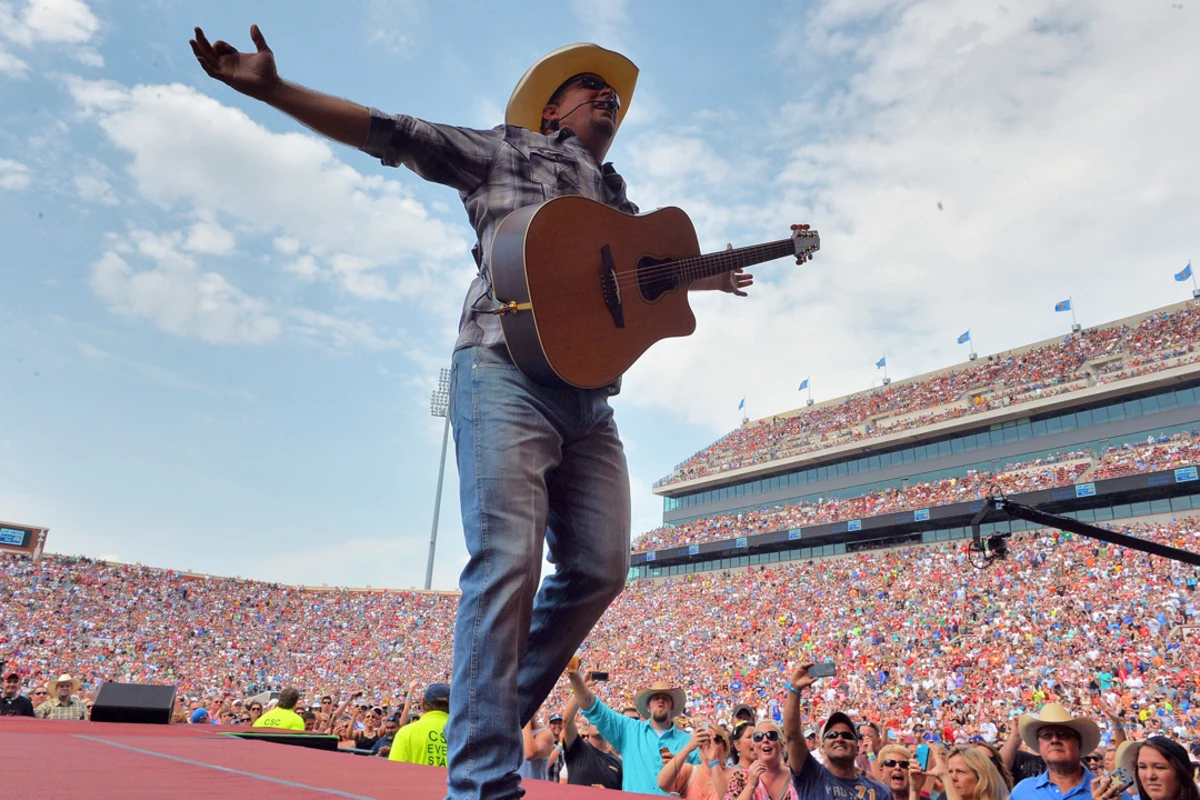 garth brooks tour atlanta