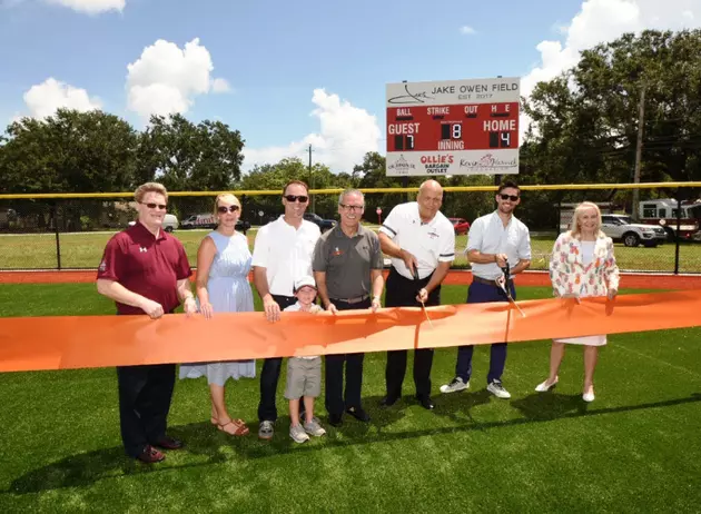 Jake Owen&#8217;s Namesake Baseball Field Dedicated in Hometown