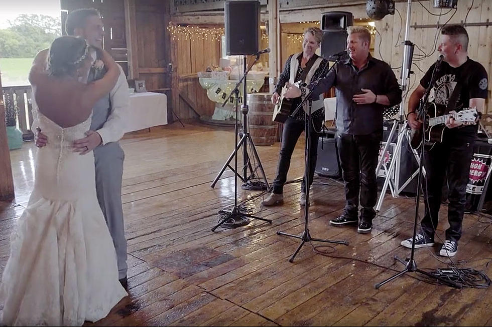 Rascal Flatts Crash Wedding to Sing Couple's First Dance Song