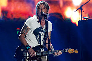 Country News: Keith Urban Back in Studio
