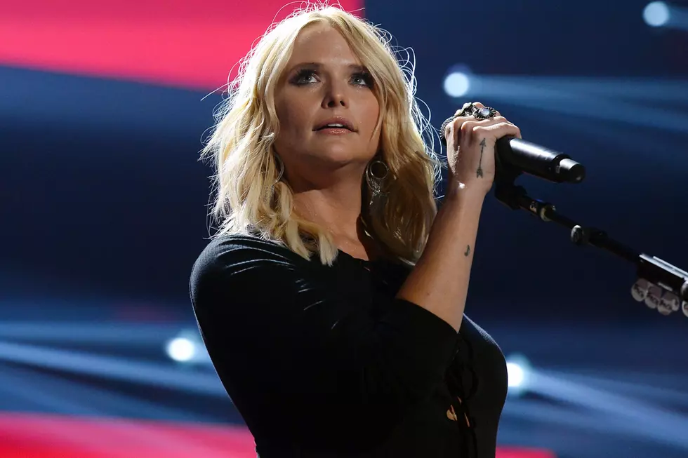 Miranda Lambert Performs Patsy Cline&#8217;s &#8216;Crazy&#8217; in Concert, and it&#8217;s Amazing! [WATCH]