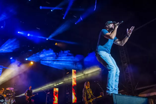 Luke Bryan Expands 2018 What Makes You Country Tour to Stadiums and Ballparks