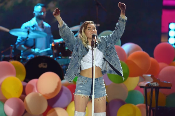 Miley Cyrus Channels Old-School Country Glam in 'Younger Now'