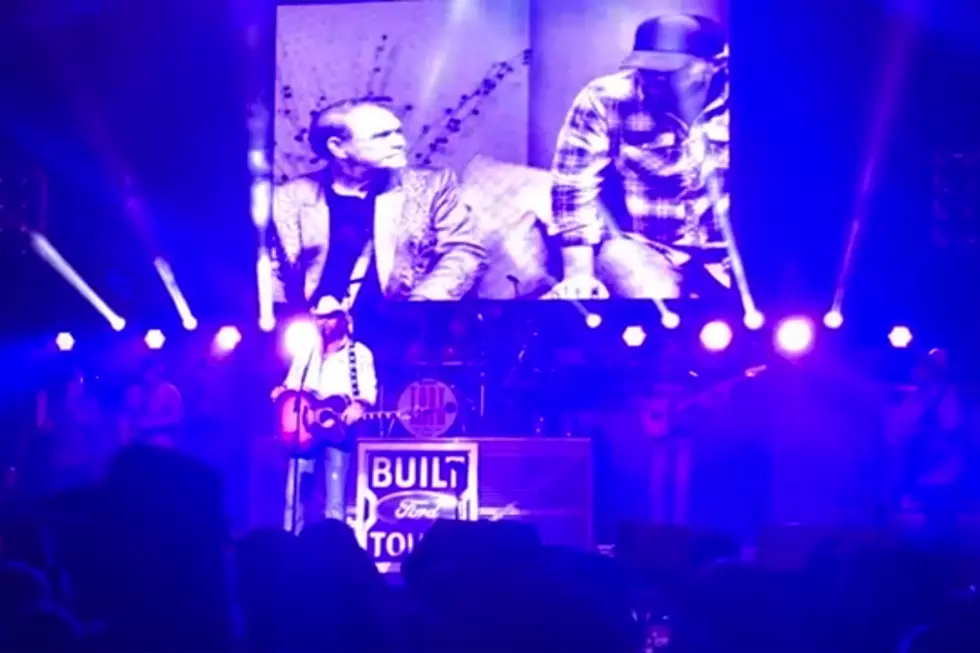 Toby Keith Pays Homage to Glen Campbell Live With ‘Wichita Lineman’ [Watch]