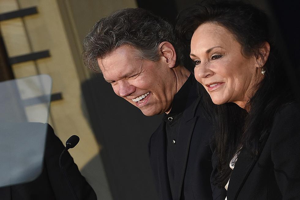 Randy Travis Attends Hometown Sign Dedication in His Honor