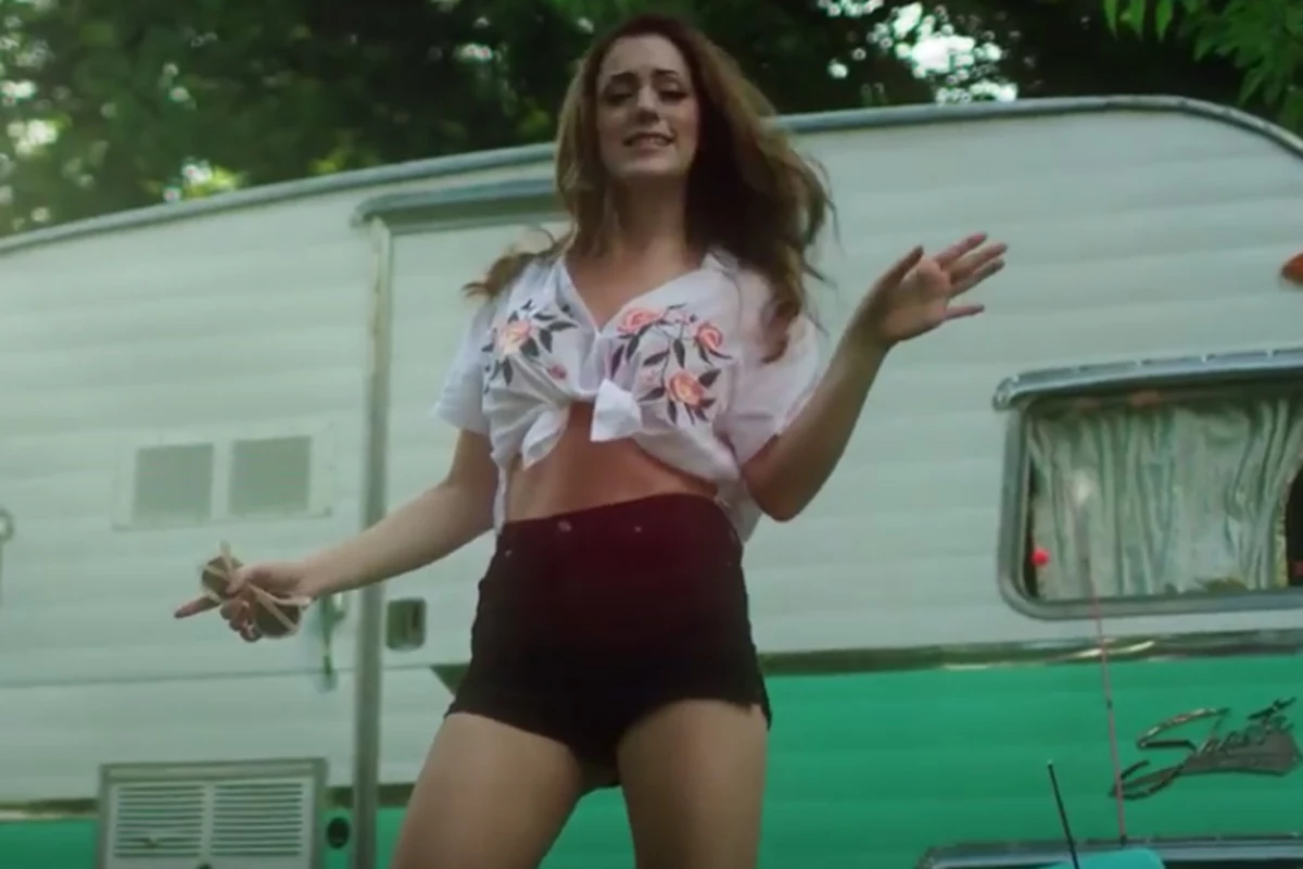 Caryn Lee Carter Goes for Laughs in 'White Trash' Video
