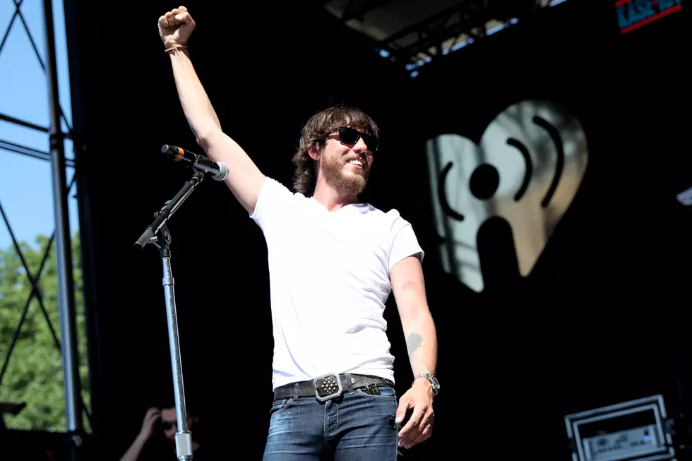 Chris Janson Describes the Rewarding Life as a Father on &#8216;Bein&#8217; a Dad&#8217;
