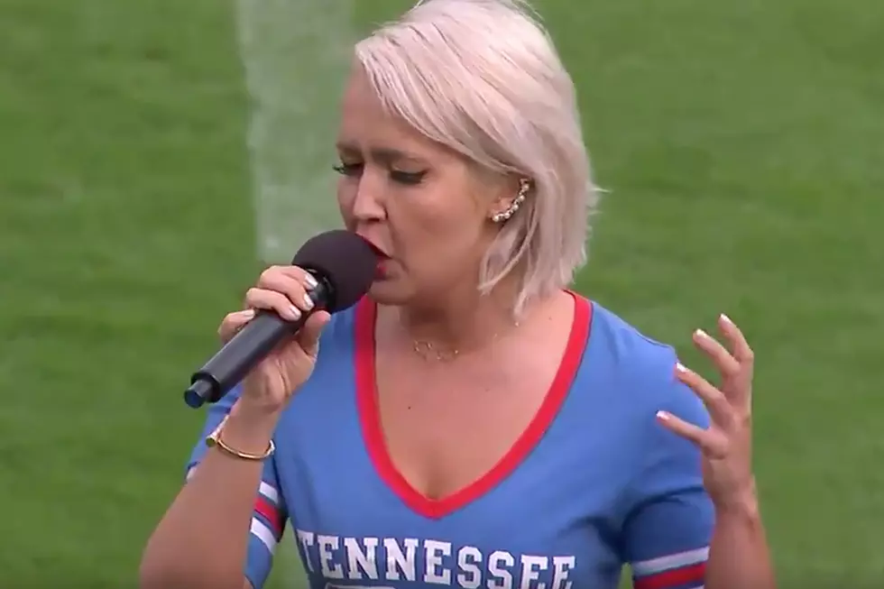 Meghan Linsey Takes a Knee After Singing National Anthem at Tennessee Titans Game [Watch]