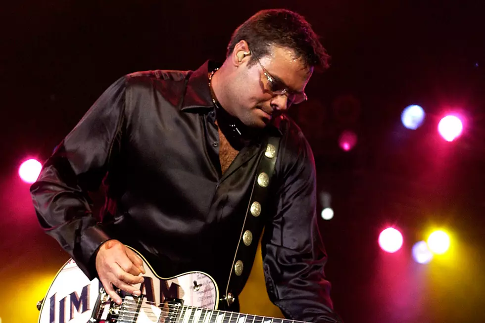 Pilot Reported Throttle Trouble Before Troy Gentry’s Fatal Helicopter Crash
