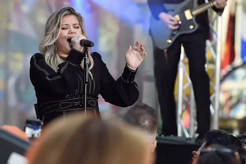 Kelly Clarkson’s ‘Whole Lotta Woman’ + 5 Songs That Shame Body-Shamers