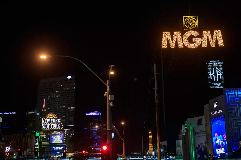 Las Vegas Strip Goes Dim to Honor Shooting Victims