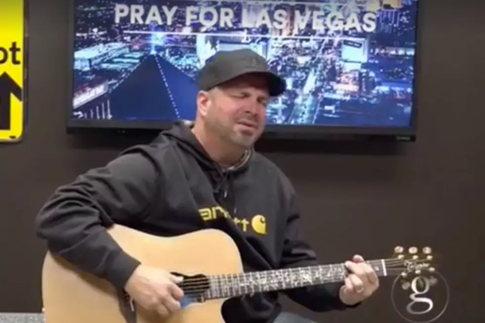 Emotional Garth Brooks Says ‘Start Spreading the Love’ After Vegas Shooting