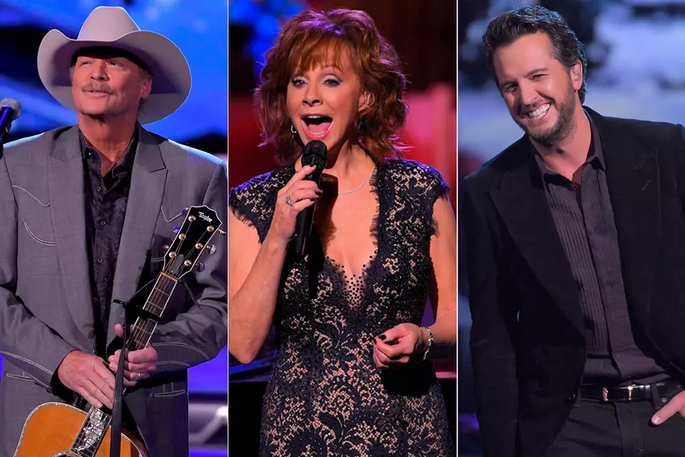 Reba McEntire, Luke Bryan, Alan Jackson Highlight CMA Country Christmas [Pictures]