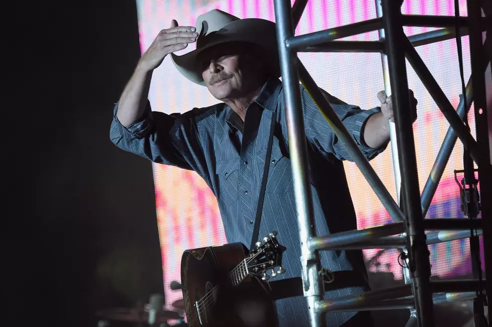 Alan Jackson Pelted by Flying Beer at Cajundome Concert [Watch]