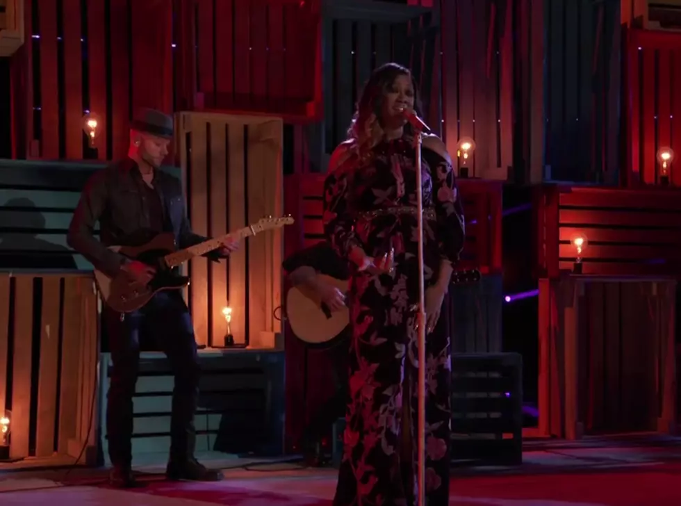 &#8216;The Voice&#8217; Live Shows: Team Blake&#8217;s Keisha Renee Tries Out Faith Hill&#8217;s &#8216;It Matters to Me&#8217;