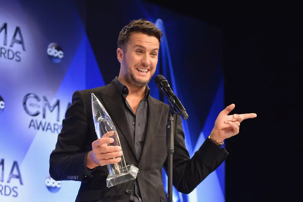5 Reasons Luke Bryan Deserves to Win 2017 CMA Entertainer of the Year