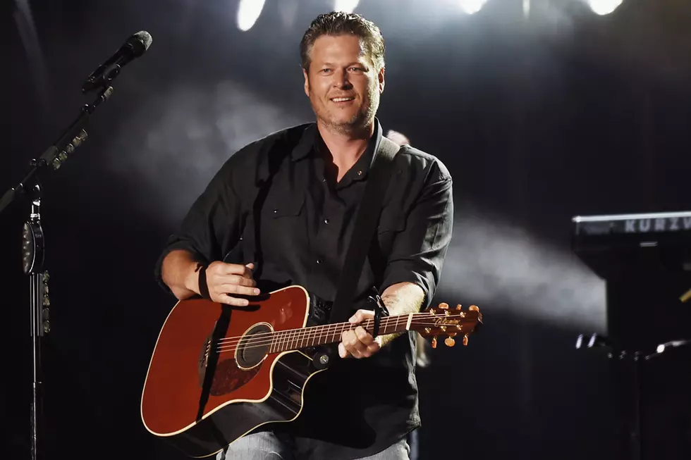 Blake Shelton Performing Free Pop Up Show In Texas