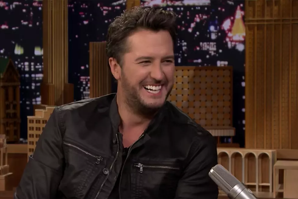 Luke Bryan Got Caught With His Fly Down (Shockingly, First Time Ever!)