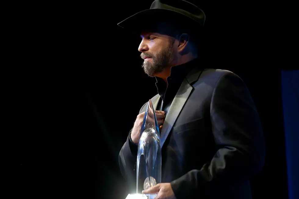 Garth Brooks Wishes He Could Perform With His Mom One More Time