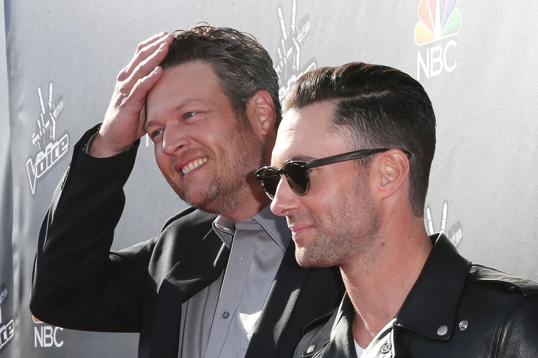 Blake Shelton And Adam Levine Still Talk And FaceTime   Blake Shelton Adam Levine Sexiest Man Alive 