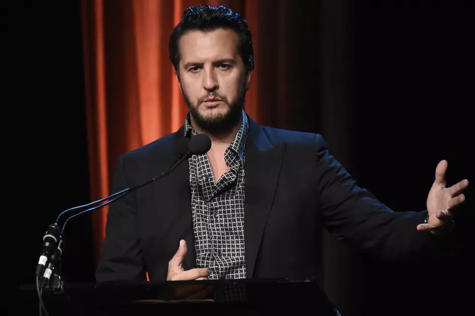 PETA Condemns Luke Bryan Over Christmas Kangaroos